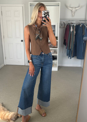 Roma Vest