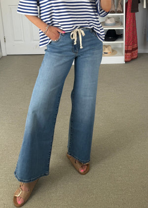 Naomi Jeans