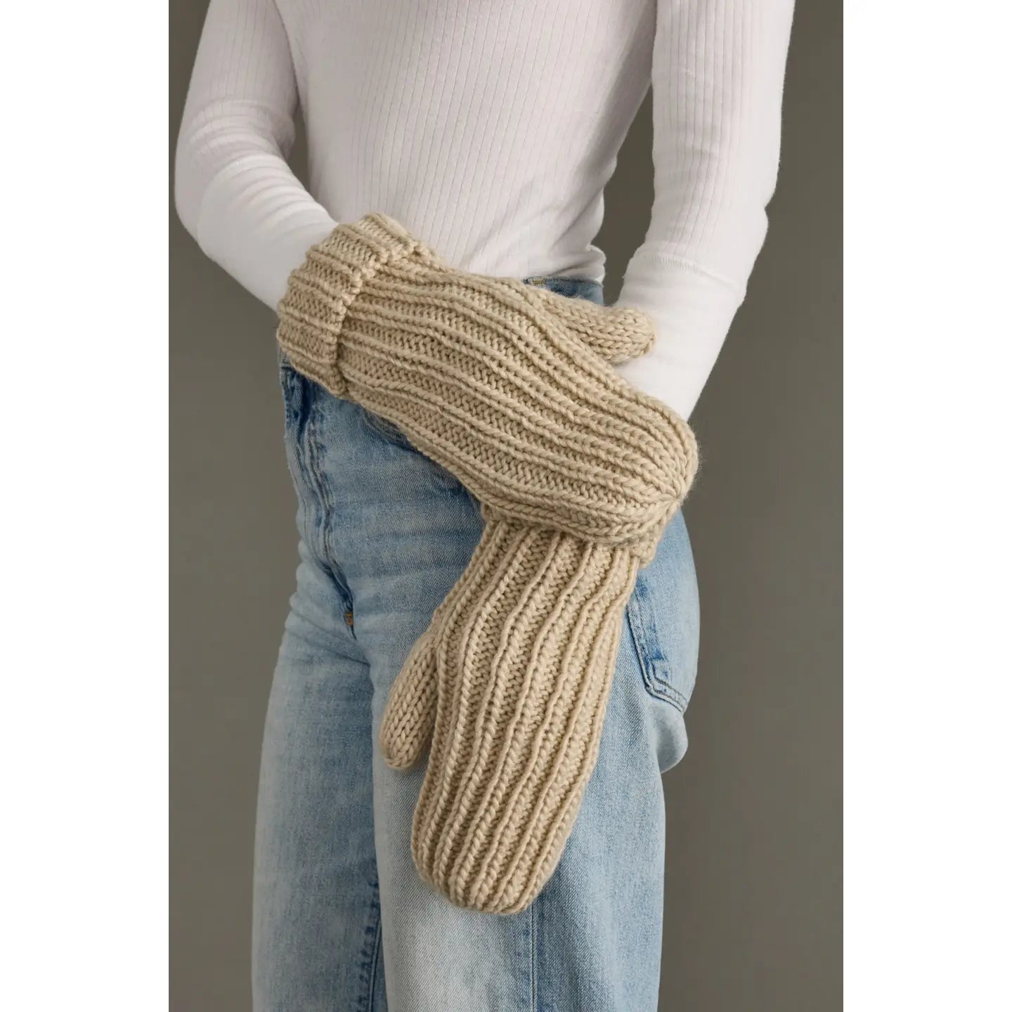 Ribbed mittens
