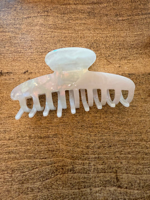 Regina Claw Clip