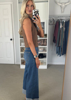 Roma Vest