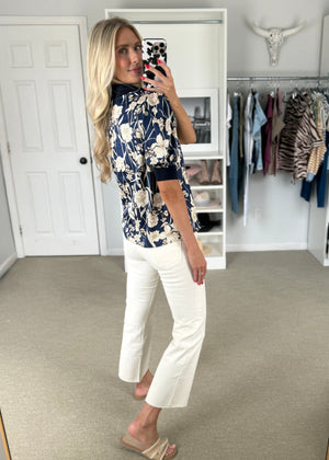 Cassie Top