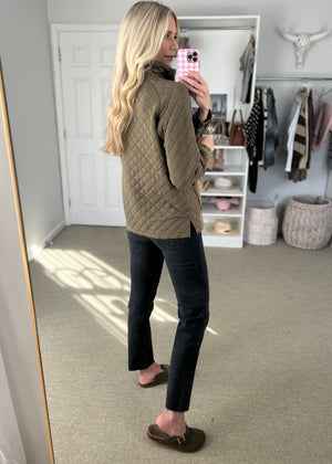 Nicole Pullover