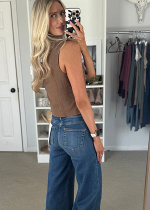Roma Vest
