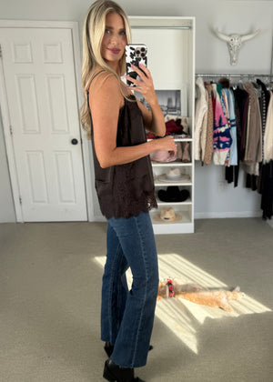Dani Cami Brown