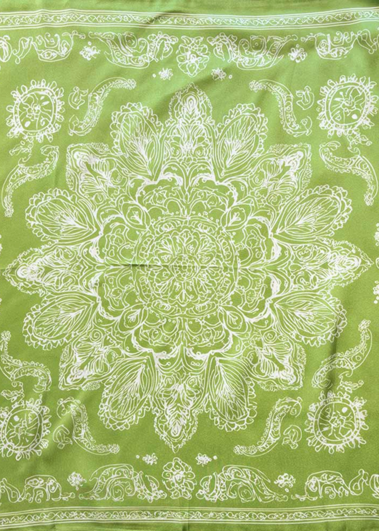 Lindy Scarf Bright green