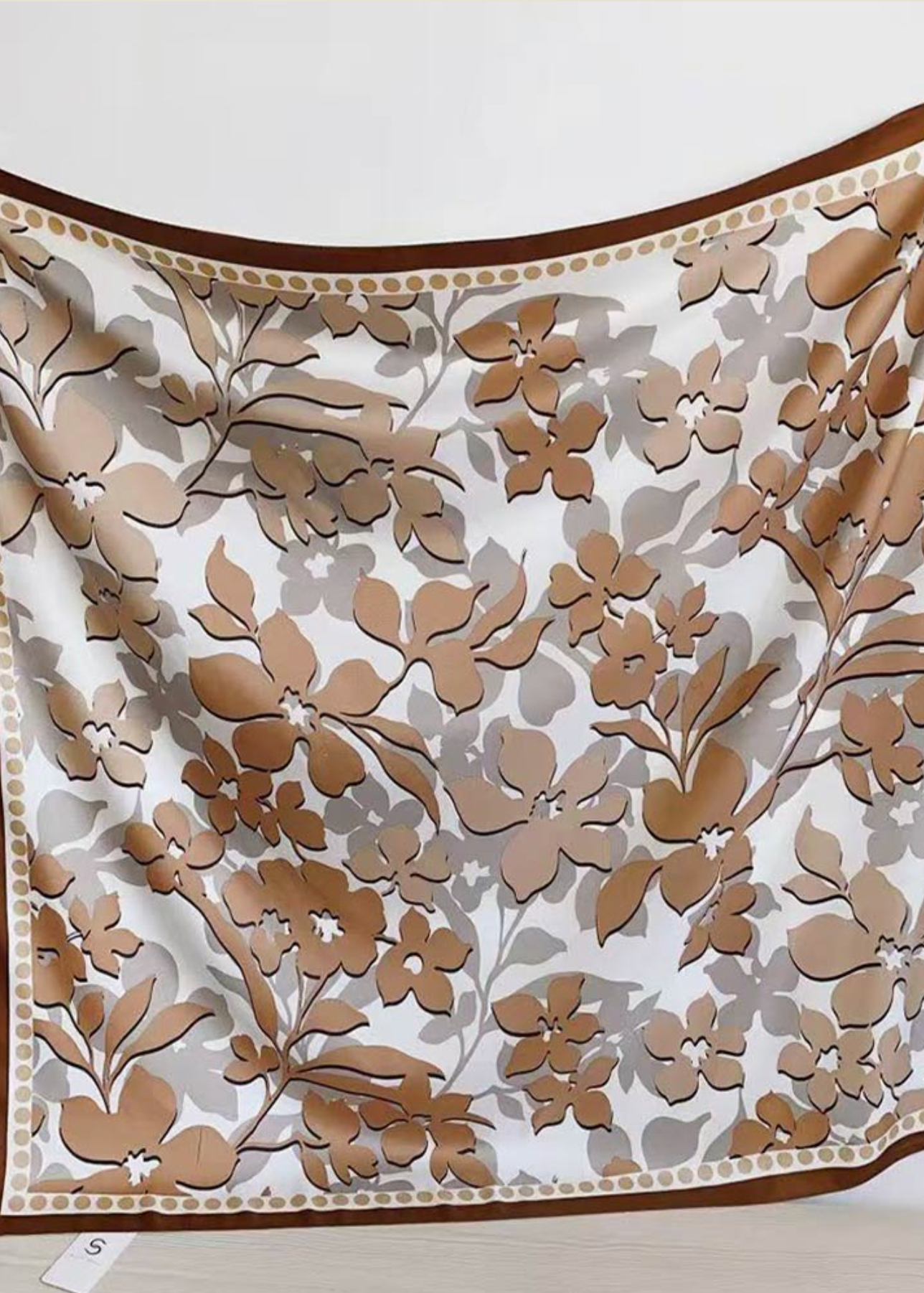 Lindy Scarf Brown floral