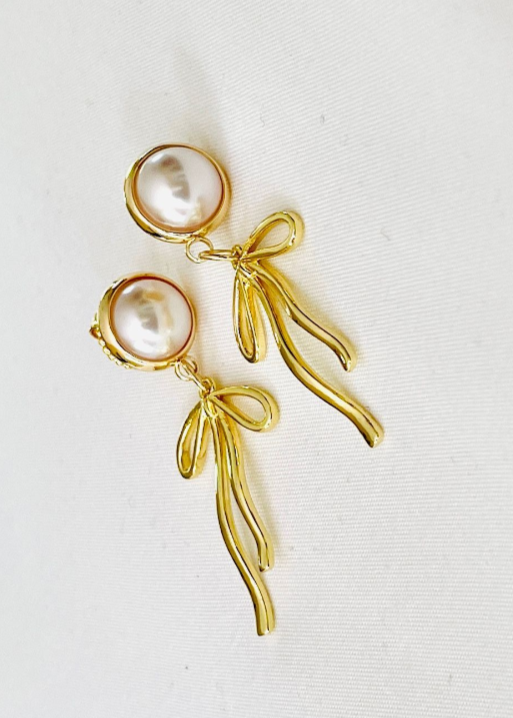 Pearl & Bow Earrings