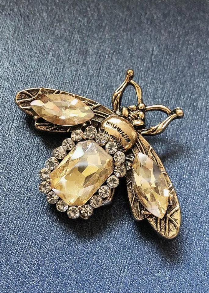 Bee Brooch Gold