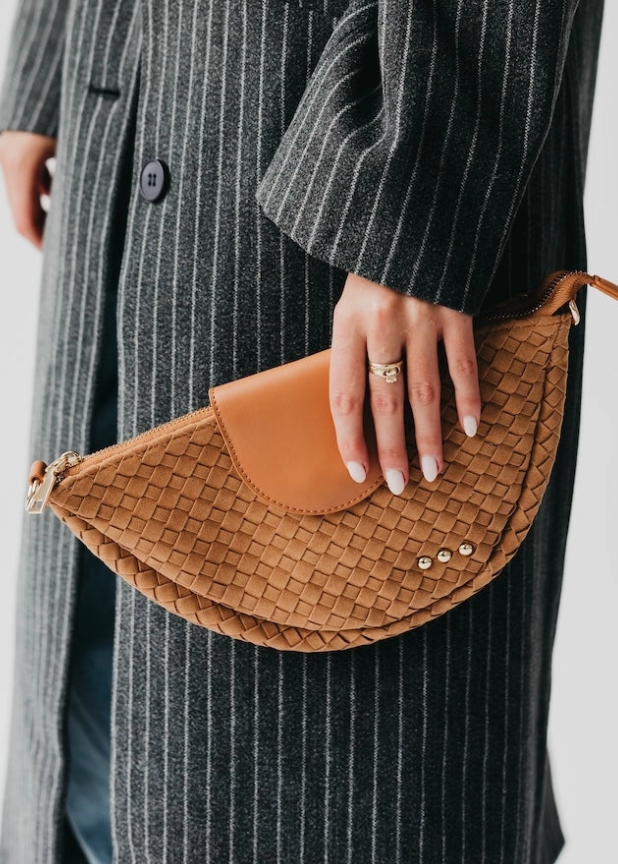 Suki Crossbody/Clutch Camel