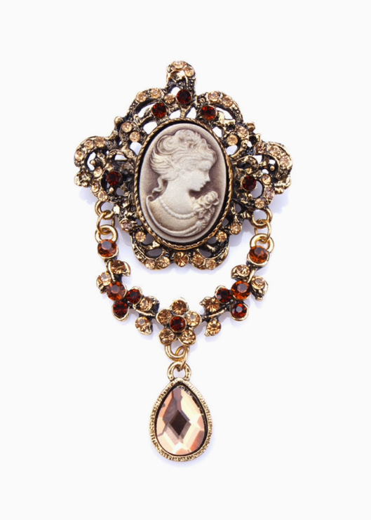 Baroque Brooch Ivory