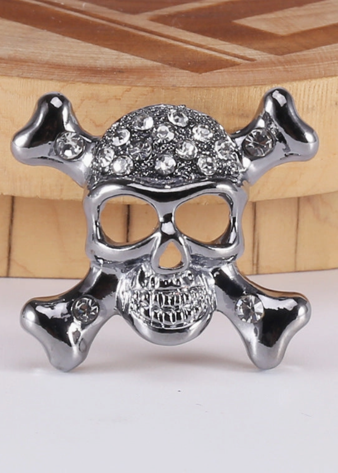Skull Brooch