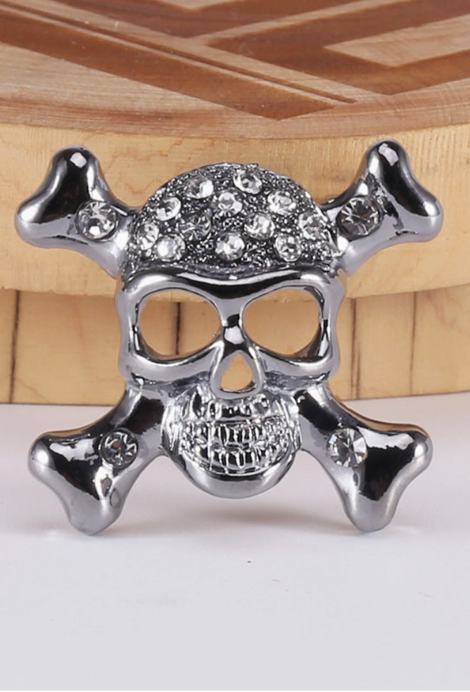 Skull Brooch