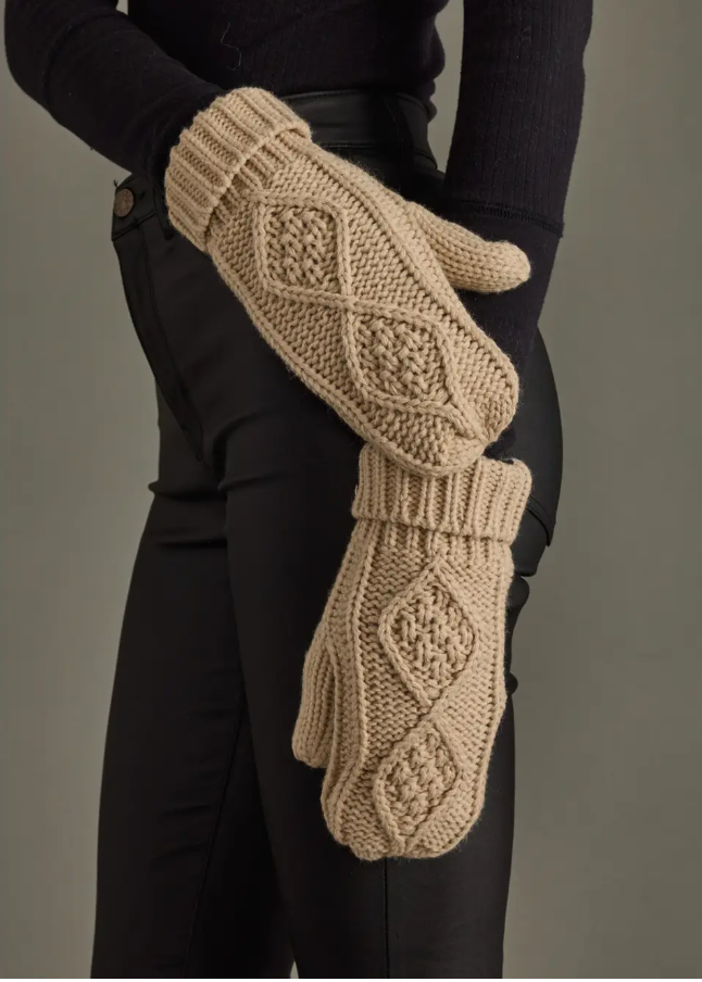 Cable Knit Mittens Taupe