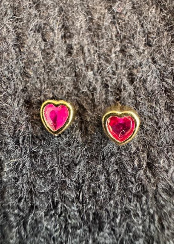 Heartbeat Studs Red