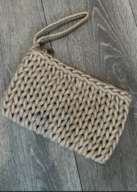 Jaylin Clutch Gold