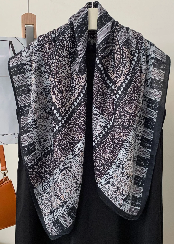 Seton Scarf Black