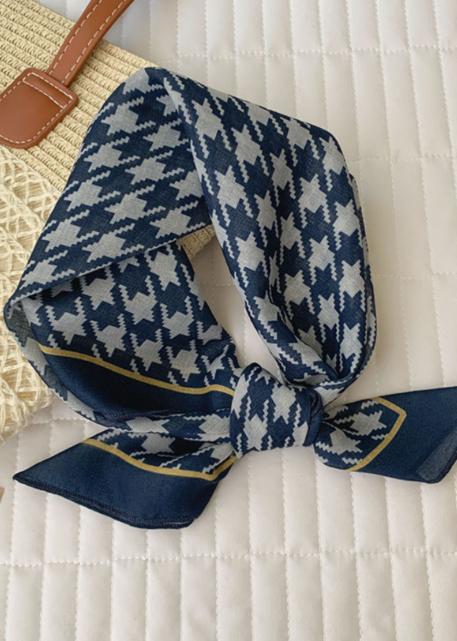 Aline Scarf Geo