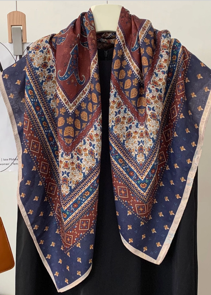 Versailles Scarf Nvy