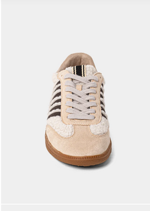 Stevie Sneakers