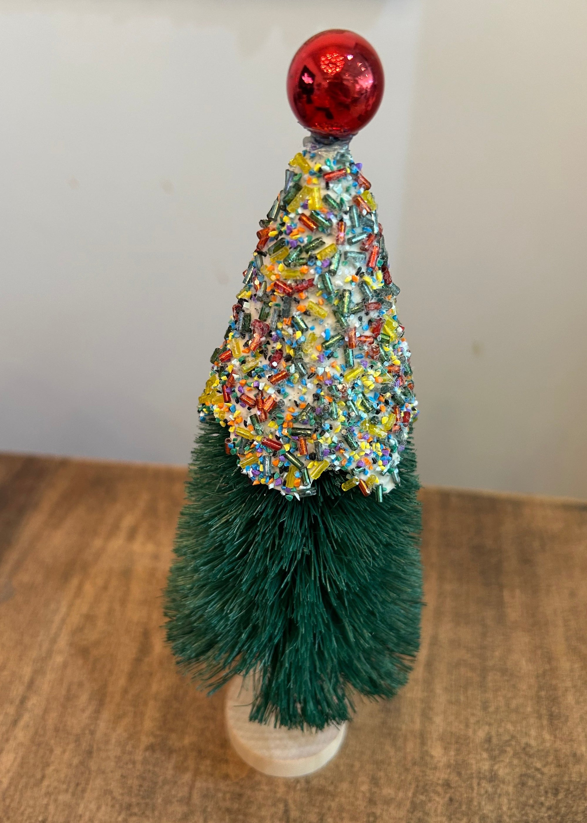 Cupcake Tree 10" Green