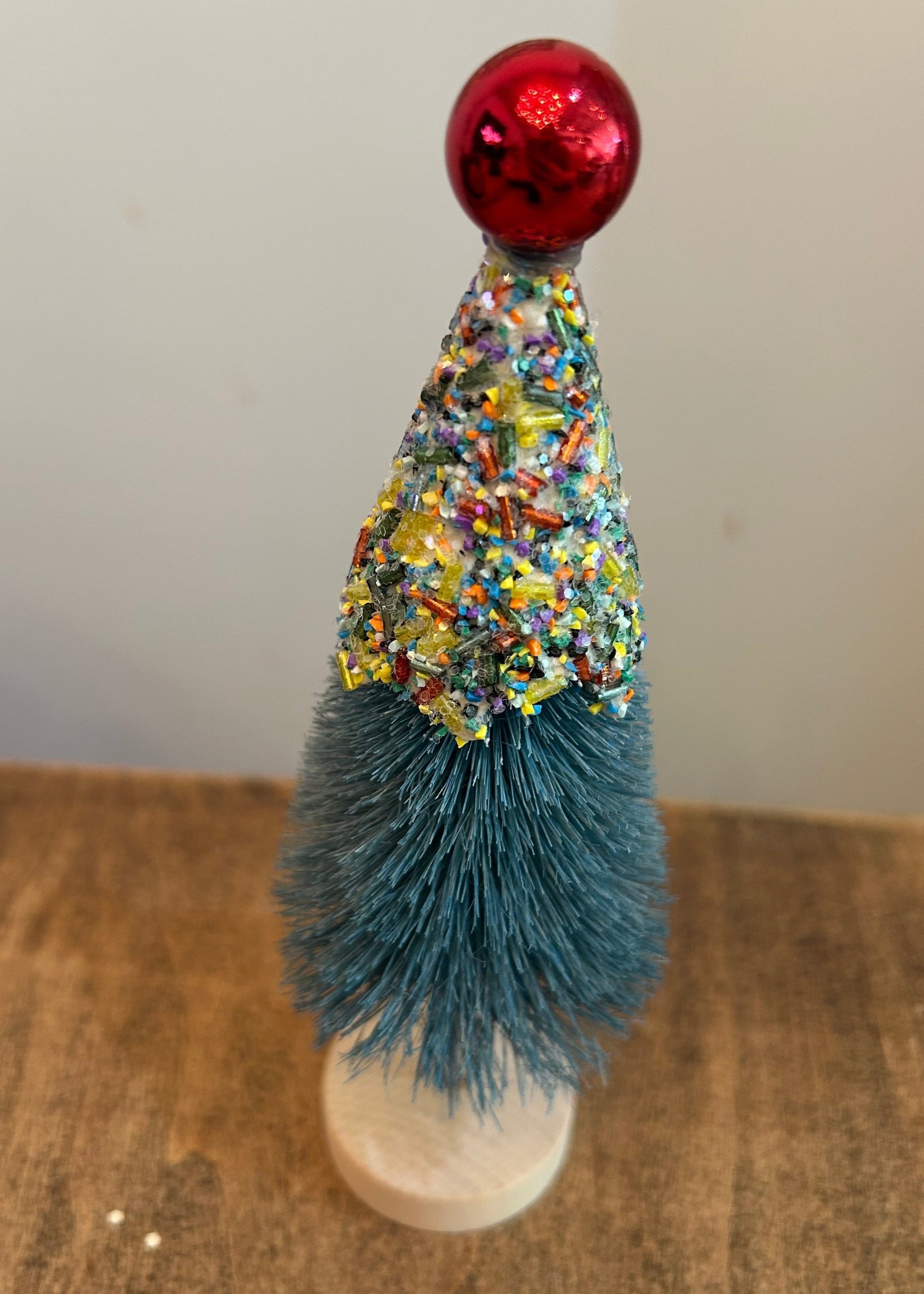 Cupcake Tree 7.5" Teal